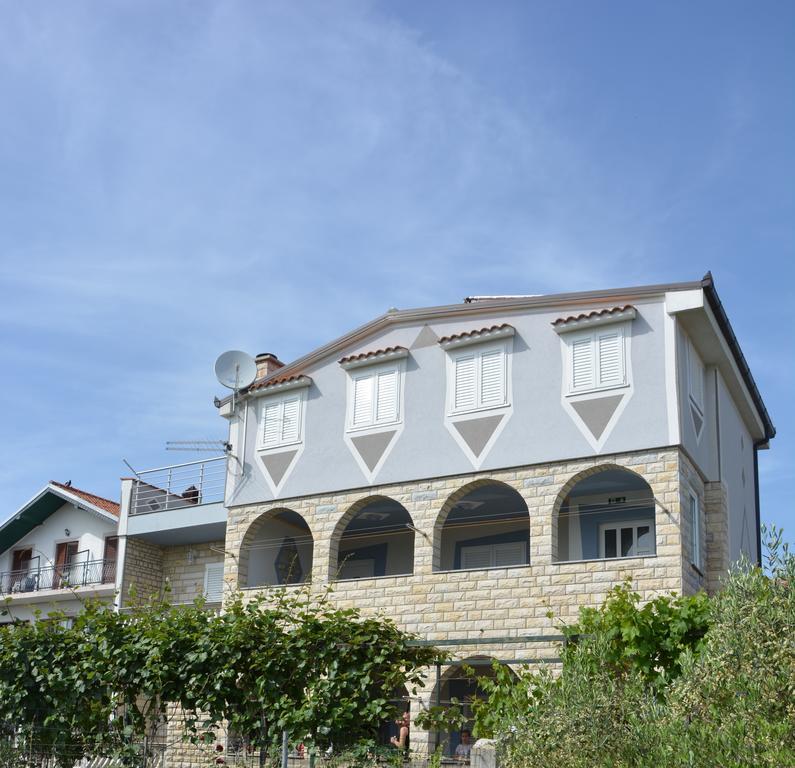 Apartments Petar & Anka Biograd Na Moru Luaran gambar