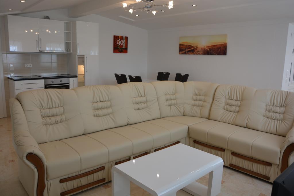 Apartments Petar & Anka Biograd Na Moru Luaran gambar