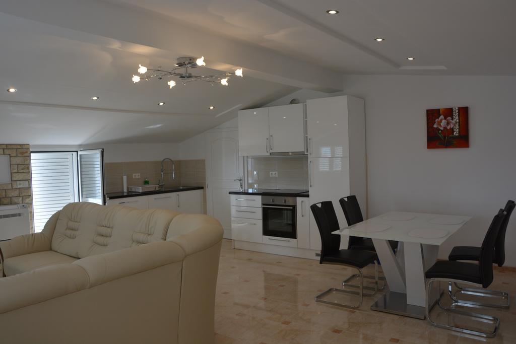 Apartments Petar & Anka Biograd Na Moru Luaran gambar