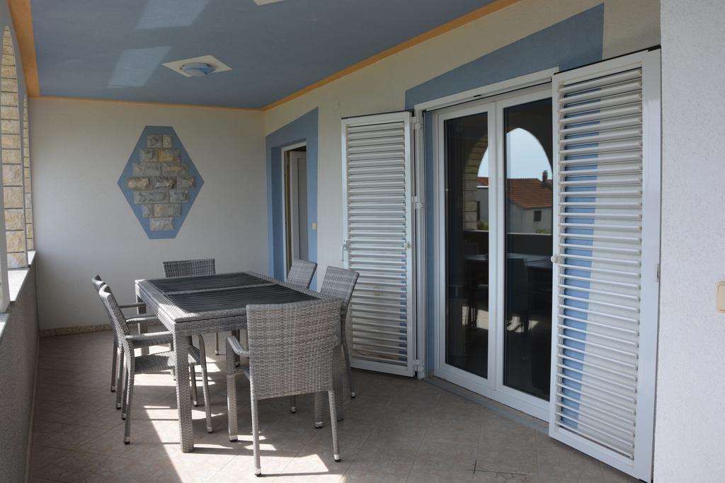 Apartments Petar & Anka Biograd Na Moru Luaran gambar
