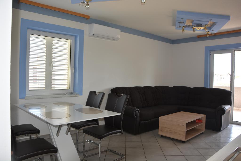 Apartments Petar & Anka Biograd Na Moru Luaran gambar